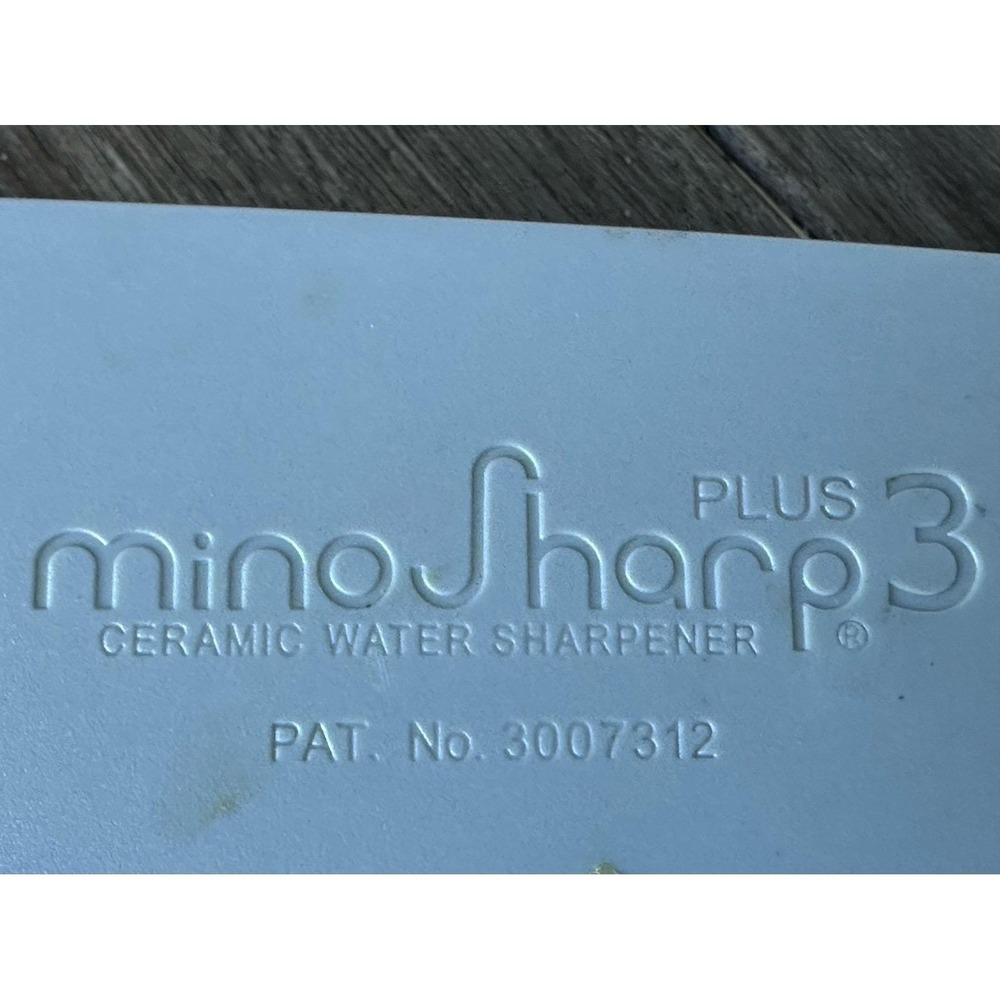 Global MinoSharp 3 (550/GB) Ceramic Water Knife Sharpener Japan - Picture 2 of 5